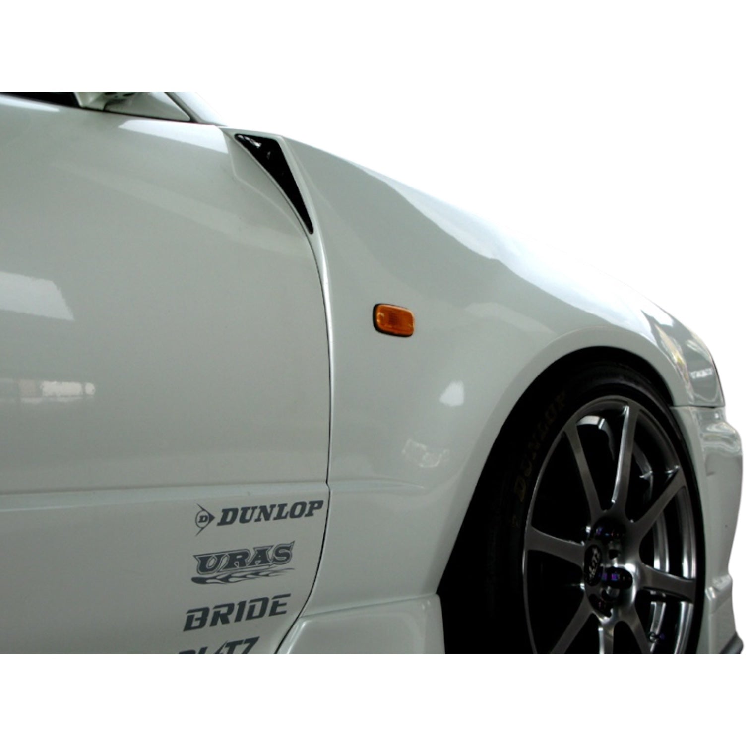 URAS TYPE-R Front Fender +18mm for R34 SKYLINE 2Dr